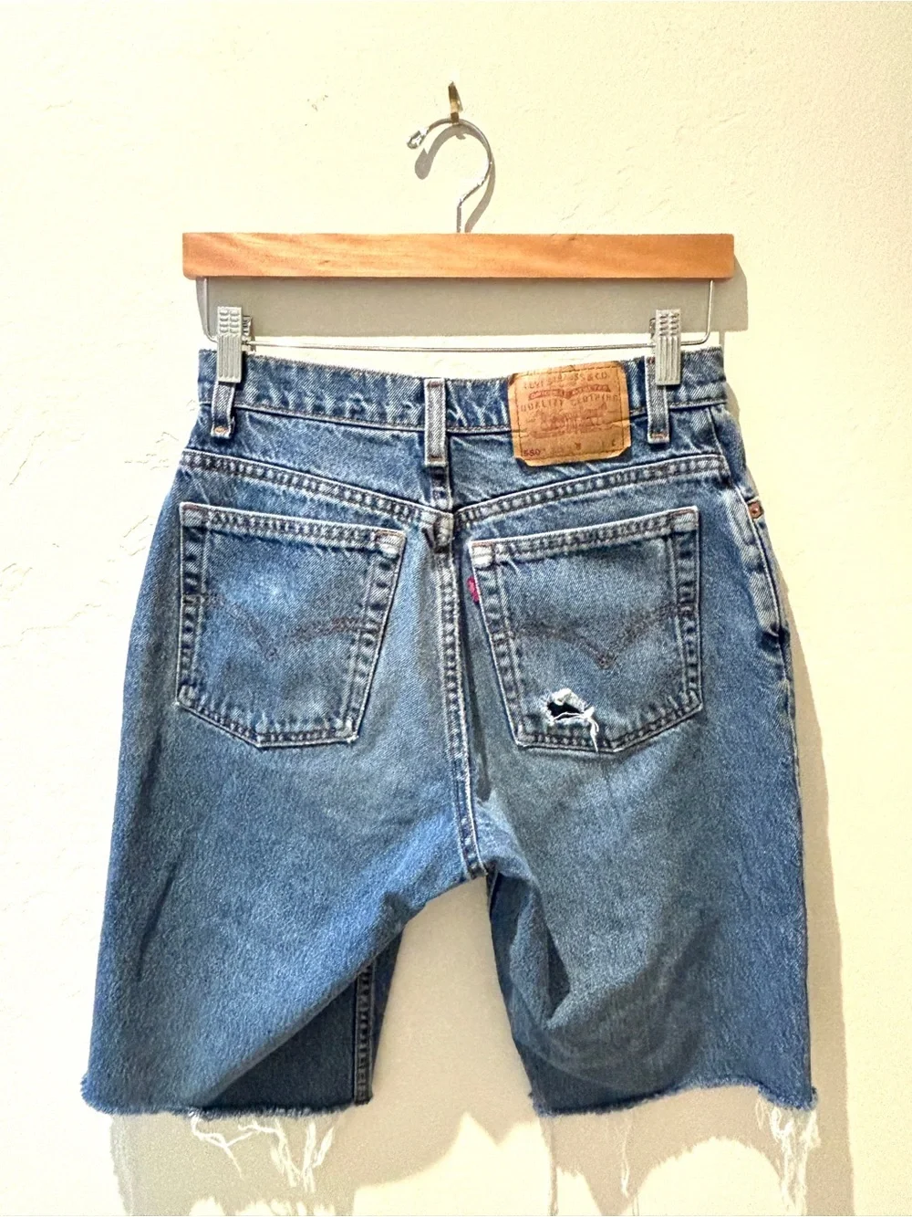 Vintage Levi’s 550 Cutoff Denim Shorts 30” Waist